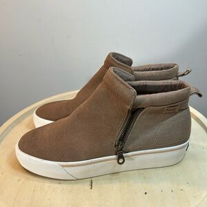 Keds Copper Mid-Top Suede and Canvas Sneaker Size 8,5